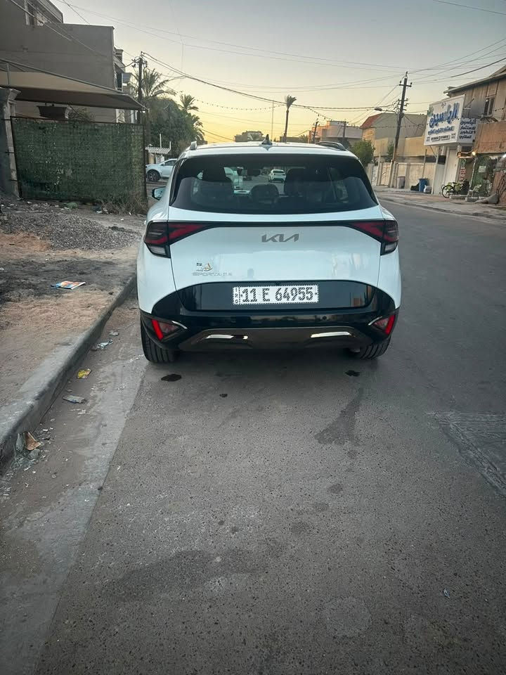كيا سبورتج 2025 خليجية فئة Black Edition
اخت الزيرو ماشية 6 الاف فقط بعده بالضمان رقم بغداد
مواصفاته معروفه البلاك اديشن كشنات جلد رادارات جانبيه تدفئة ستيرن وكشنات وهوايه مواصفات بعد
السعر 233 ورقه وبيه مجال بسيط 
العنوان بغداد / نفق الشرطة

للتواصل ***********
