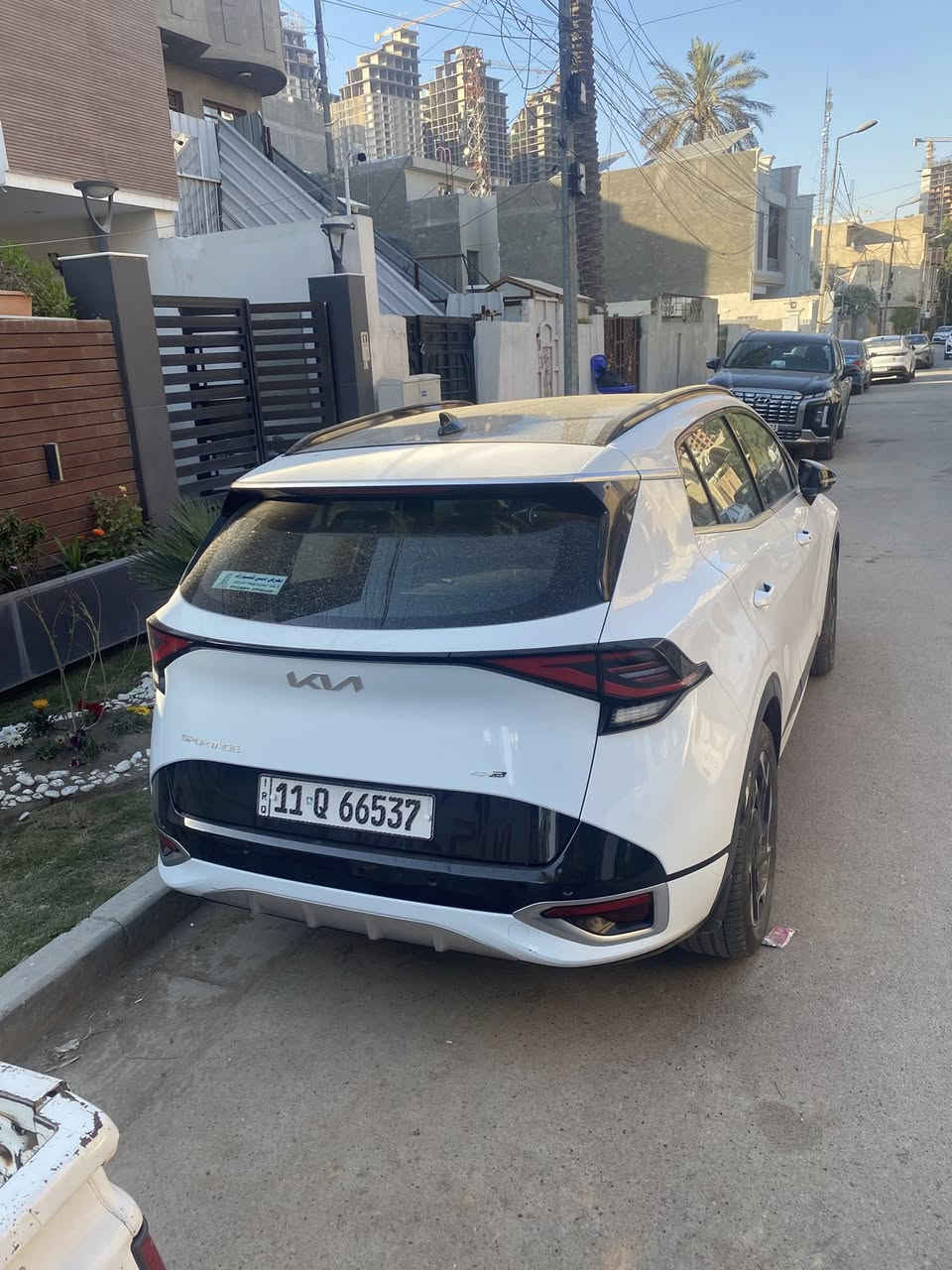 كيا سبورتج موديل 2025 خليجي جي تي لاين
• الحالة: ماشيه 7,000 كم (زيرو)
‎ •  فول مواصفات مواصفات الجي تي لاين معروفه  
كشنات جلد وكهرباء وتدفئة
شاشه متصله كبيره 
صندوك كهرباء 
مودات واوامر صوتيه 
وبعد بيها اهواي مواصفات 
اللون:  ( أبيض)
‎ • الموقع: بغداد، المنصور
‎ • السعر: خاص
‎ • للتواصل: ***********

‎السيارة نظيفة جدًا ومناسبة لكل من يبحث عن سيارة جديدة بحالة ممتازة
