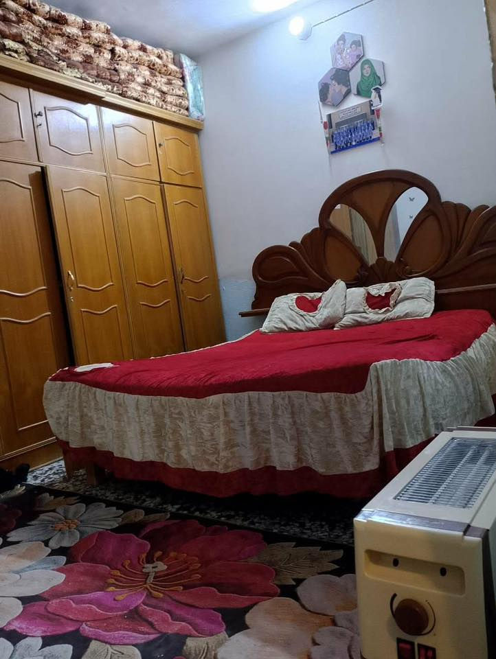 بيت للبيع طابو صرف نجف حي ميسان. ***********

قطاع. 23. المساحة. 100. متر. طابق ونص 

غرفة.   صالة.  مطبخ.  أستقبال 

صحيات. داخلية وخارجية. الطابق الثاني 

غرفة.  صالة.  عل. مبادره. سعر.  108. عل. مبادره

مكتب ابو حوراء الحسناوي للعقار (***********
“”””””””””””””””””””””””””””””””””””””””””””””””””””””””
          بيع.   شراء. ايجار.  رهان 

عنوان المكتب نجف حي ميسان مقابل السوك الأخير 
￼
     ابو. حوراء. الحسناوي
"""""""""""""""""""""""""""""""""""""""""""""""""""
