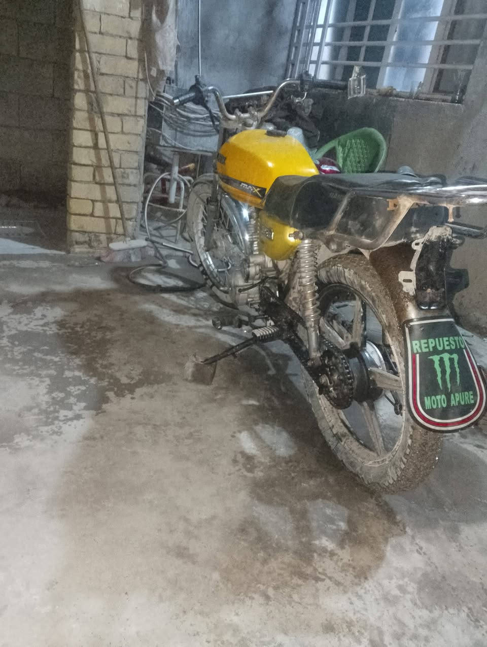 السلام عليكم شباب دراجه ايراني البيع كامله مابيه شي نقص دراجه خير من الله بكان بغداد  جسر اديالى الجديد الكرغوليى ***********شراي يخابر ويدلل السعر 350مابيه اوراق اكفلك سرقه عشاهر
