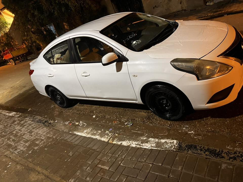 سلام عليكم 
نيسان سني هندي بليته زركه مديل 2021كفاله عامه بيه طخات بس مو كلش قويه مكاني بصره القبله 
مامتوفر على الفيس تصل واتساب أو رصيد وأنه خادم 
السعر 110وبيه مجال حك الجيه 

‭ 0788 762 5175‬
