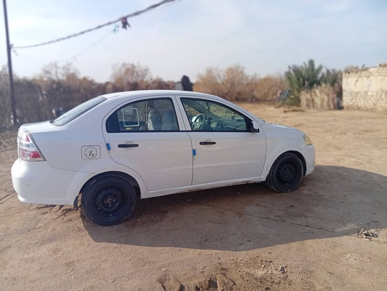 يالله السلام عليكم سياره افيو 2011 خليجي للبيع السياره جاهزه تخم تاير وتبريد وتدفئه وكهربائيات كله شغاله بيه دحجه  بسيطه بجاملغ الخلفي والجاملغين الاماميات مبدلات
السياره بسمي ورقم انگليزي ذي قار السعر 60 وبيه مجال  مكاني ذي قار  الغراف رقم الهاتف ***********
