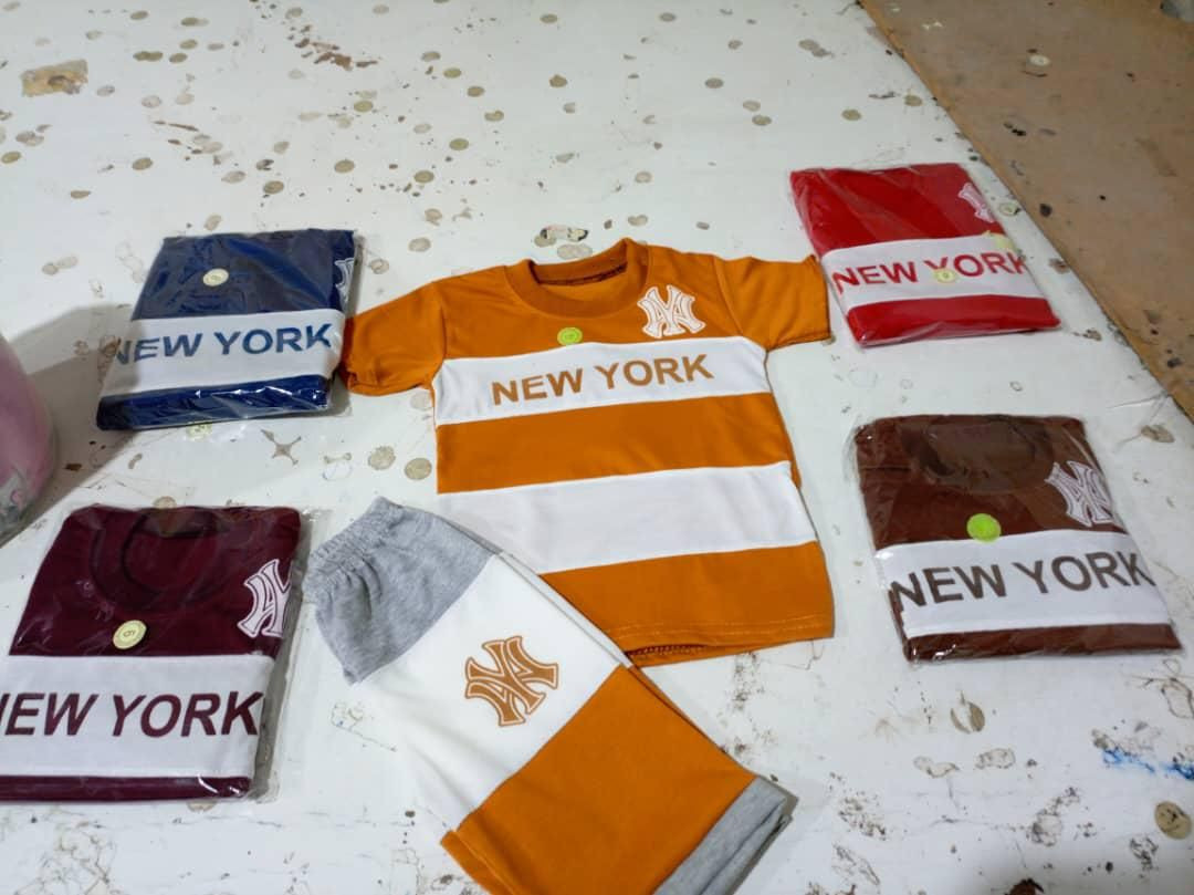 تراك سوري برموده   قياسات 4/12 يلبس من 4الى 10سنه 
سعر الدرزن ٢٦الف 🔥


**إذا كنت صاحب هذا الإعلان وتريد حذفه لأي سبب، رجاءا أرسل رسالة إلى الدعم الفني**