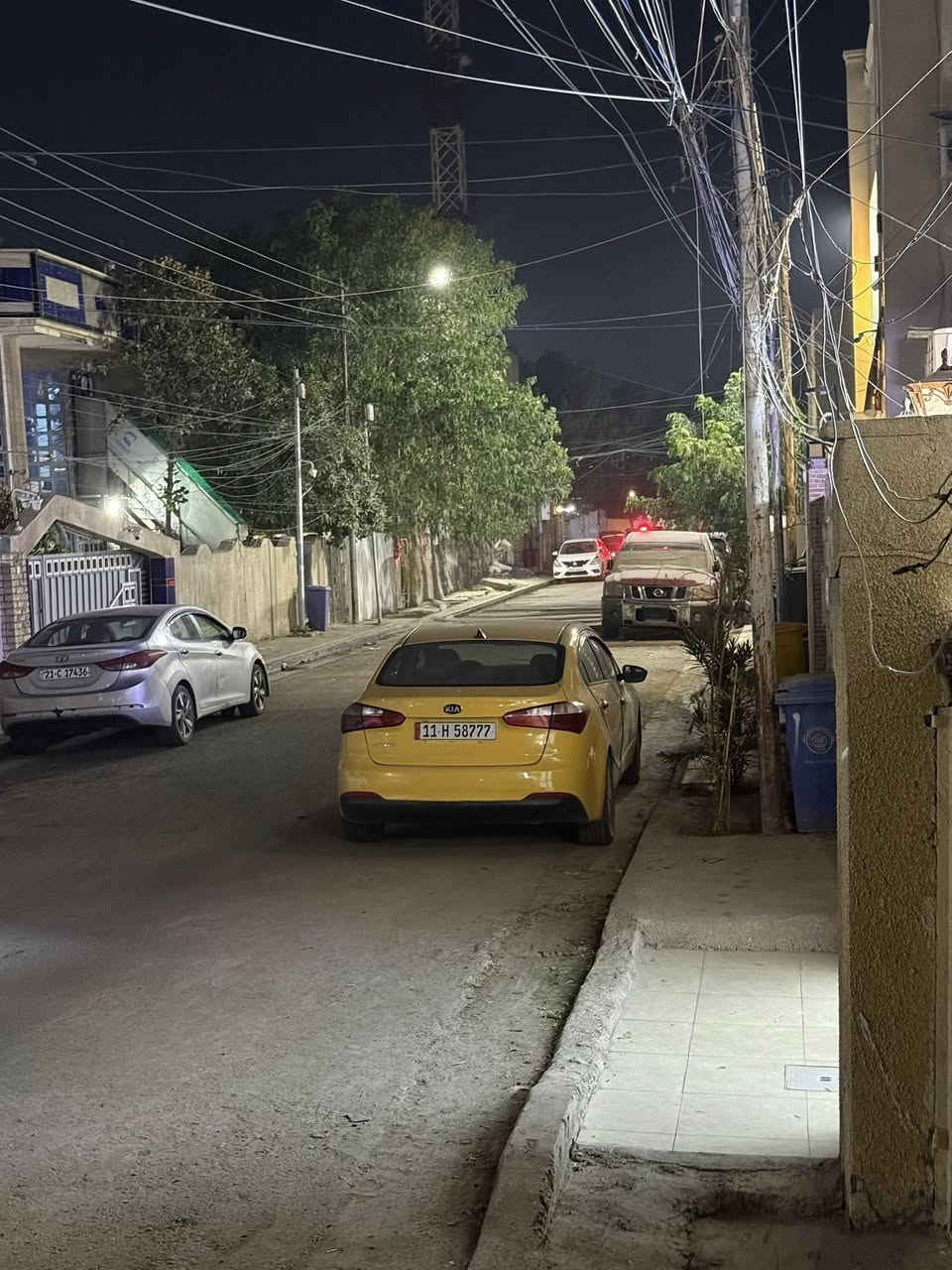 بيت للبيع 
بناء حديث في الغزالية نهاية شارع المهاجرين المنطقة تبليط جديد وخدمات كاملة 🏡 مساحة 100 متر واجهة 5 نزال 20 
طابقين ونص يحتوي على استقبال ومطبخ و٣ غرف نوم و٣ حمامات حديثة
بسعر مناسب للاستفسار التواصل على الرقم 
واتساب
***********
