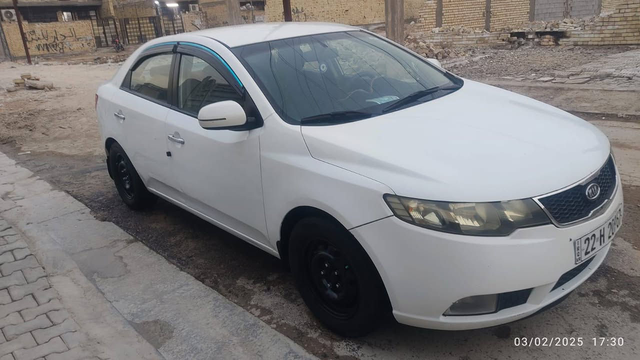 السلام عليكم
سيراتو 2012

صبغ بنيد والباقي مكفول من الصبغ

السعر١٠٥

***********
