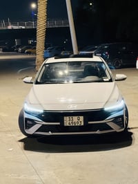 النترا 2023 شكل ال24 تجميع صيني  السياره كفاله عامه ماعده رصعه بالجامل...