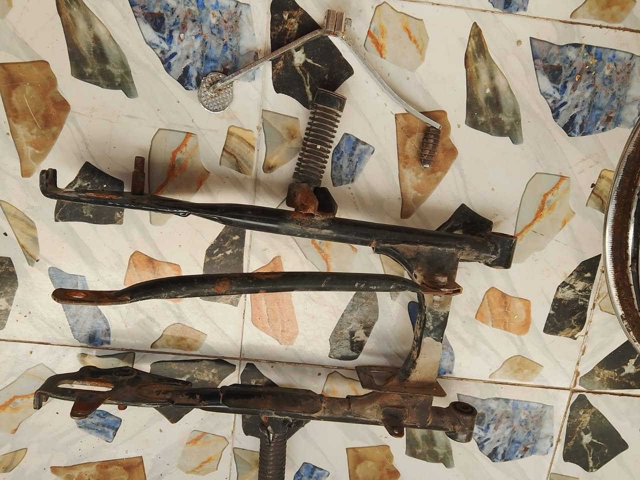 غراض دراجه البيع ابيع شلع الصالنصه ام النجمه ويل خلفي ابو اسيم وماشمه ومال تنمير وشوته وسيبايه السعر. ٥٠ مكاني كوت


**إذا كنت صاحب هذا الإعلان وتريد حذفه لأي سبب، رجاءا أرسل رسالة إلى الدعم الفني**