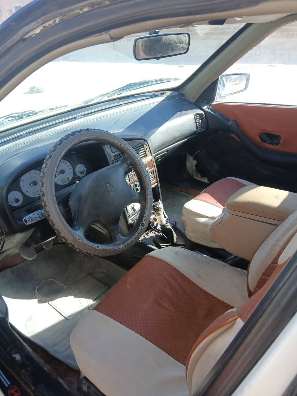 سلام عليكم بيجو بارص 2012 سياره حلوه تحويل رقم بصره جديد سعر 35 مكان بصره زبير  رقم هاتف ***********
