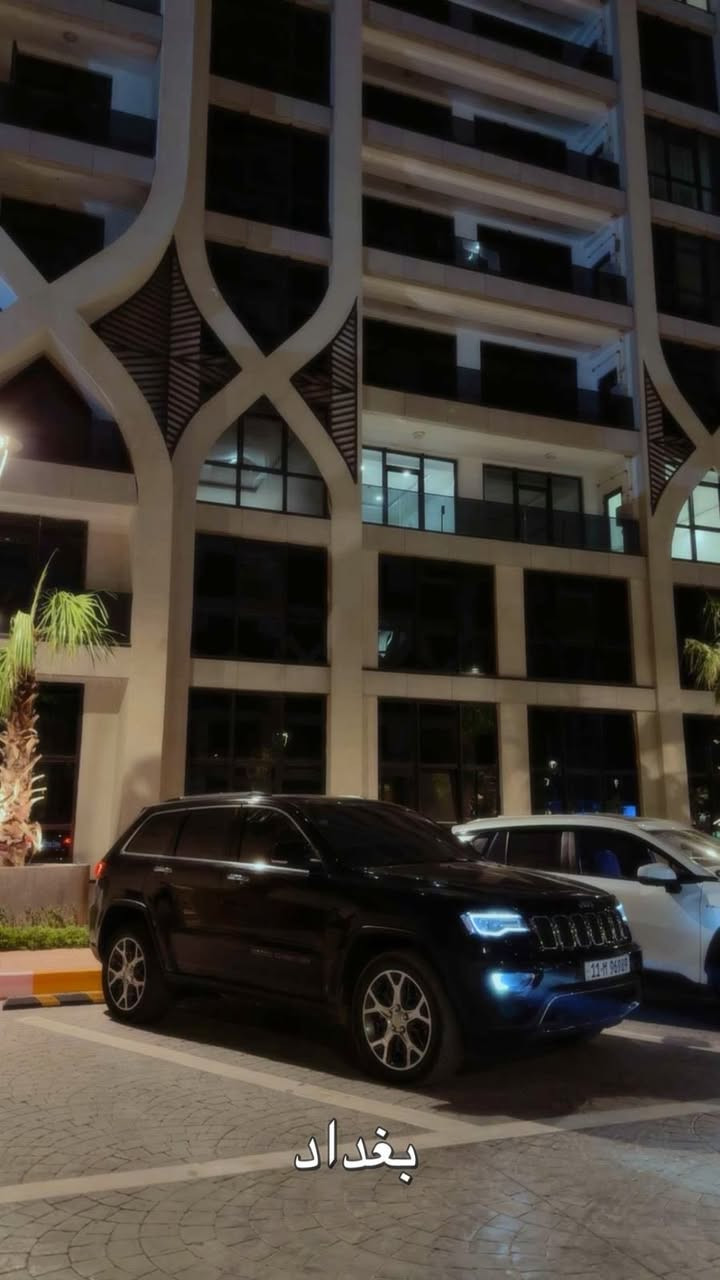 سلام عليكم 
للبيع فقط جيب خليجي لمتدد وكالت هارلم موديل 2021 فور ويل مكفوله كفاله عامه عده بارد صغير بل باب مال سايق 
سياره جديده جدا ماشيه 35الف كيلو متر حقيقي شرط الفحص سياره فول مواصفات 
بصمه تشغيل شاشه كبيره تدعم الكار بلي بني راما ستيرن كهربائي صندوق كهربائي كشنات كهربائيه قطعتين تبريد كشنات حار بارد رادار جانبي نقطه عمياء كامره دواره حساس امامي خلفي قياده ذاتيه بيه مواصفات حلوه ومعروفه رقم بغداد بأسمي رقمه حلو شبه مميز شرط التحويل
سعر 315$ وبيه مجال بصيط 
عنواني بغداد زيونه 
***********
