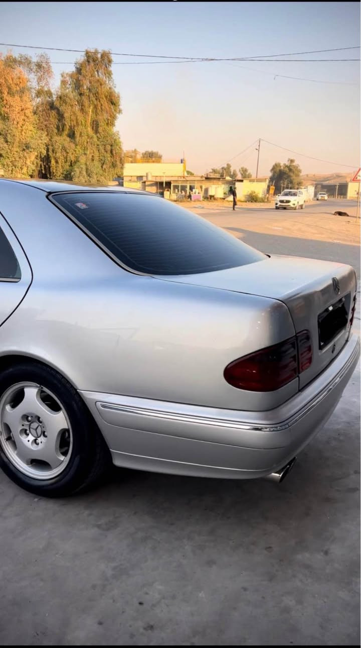 مارسدس عفريت موديل 2000 مه كينه ڤى گير D4 گير و مه كينه به شه رت موس و براوه به شه رت ته بريد دو پارچه كوشين گه رم سوكان ڤوليوم ته حديد سورعه تراكشن abs ته بريد له مس ته له فونى بيلادى شاشه ئايپاد چار تايه ويلى نويى له سه ره مه نه فيست إبراهيم خليل ئه سلى حيزامه لو جوانى سه قفى سبوغى نيه چركه و 100 دولار بشكينه تا بلى سه ياره كى خاوينه سعر (65) مه جاليكى برايانه گورينه وه ش ده كه م به شتيك به دلم بيت *********** أربيل, العراق
