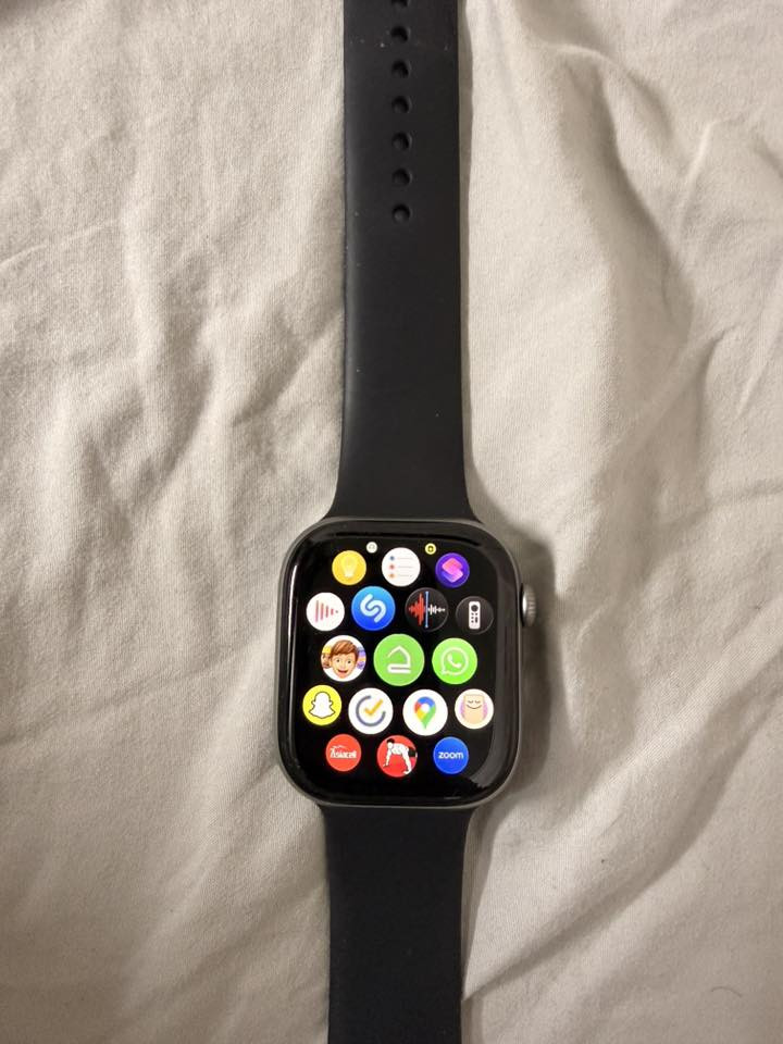 للبيع في بغداد 
apple watch series 11 
46mm
بطارية 100 
ضمان سنه 
مستعمل 15 يوم 
اللون المميز space gray
اغراض كامل
البيع حصرا 500  الف
رقمي
***********

