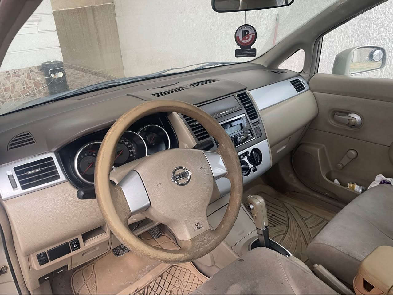 نیسان تیدا
مۆدیل 2007، سبوغ عامە، گێڕ تۆماتیک و قفڵ مەرکەزی، بەناوی خۆمە و هەززە و سەنەوی نوێیە. مەکینە و تەحویل و بەناوکردن و غەراممە بەشەرت. نرخی ٦٥ وەرەقە و مامەلەیەکی زۆر کەم.

Whatsapp: *********** أربيل, العراق
