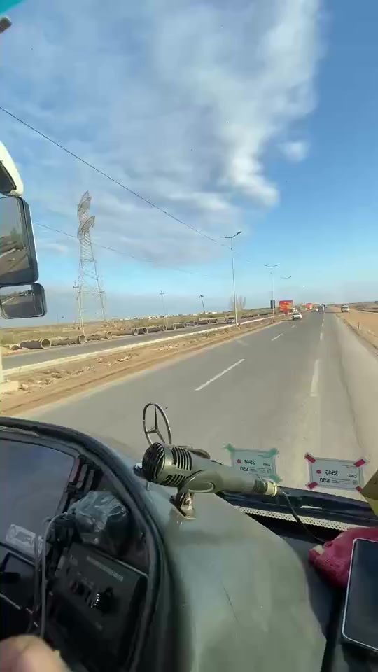 السلام عليكم اخوان باص( مرسيدس)اريزار للبيع مكينه 6مرسيدس 3فيش ادبلوا اكسور مجموعه ام سيوف ضخم تايه حداديه جديده 67راكب رقم وتساب ***********
