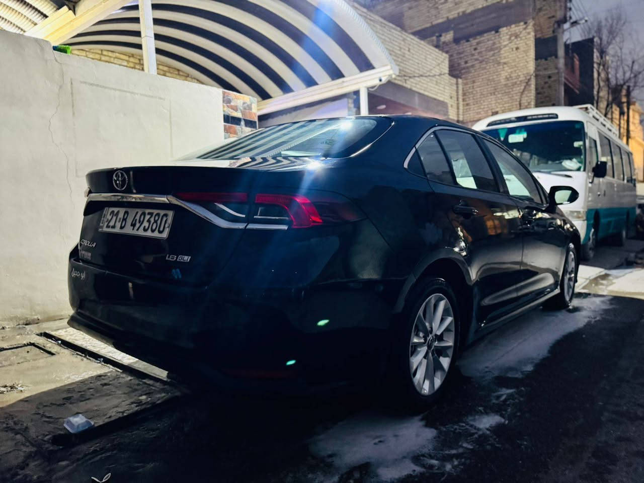 السلام عليكم
كورلا خليجي ساز 2022
فول مواصفات بصمه ترحيب فتحه داخل لونين حساس امامي خلفي
السياره كفاله عامه عده خشم جاملغ السائق بارد فقط 
مكان السياره بغداد حي اور
السعر 165$
للاستفسار اتصال ***********
