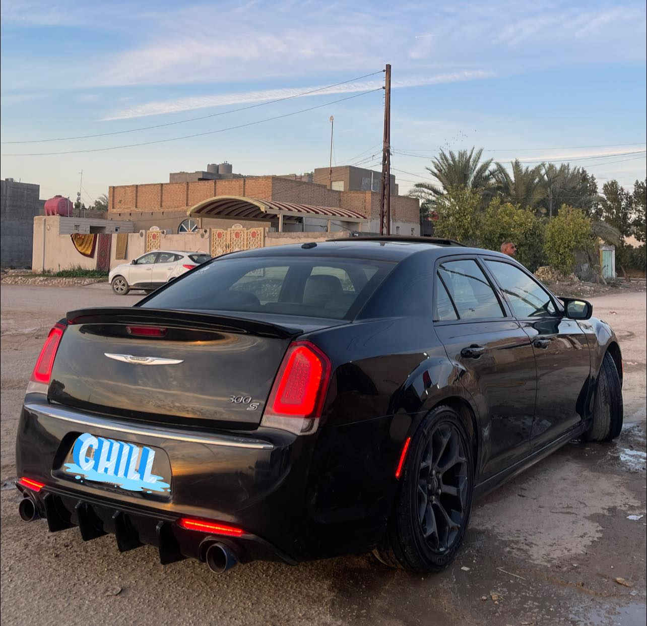 اوباما موديل 2014 فول مواصفات S
حادثها بنيد سرقة بدون ايرباك وصبغ جاملغ 

المواصفات 

1 بنوراما 

٢ تو ويل 

٣ شفتات سترين 

٤ كشن حفر S 

 ٥ ويل حجم 20 

٦ محرك 3600

٧ گير S

٨ كشنات تدفئه 

٩ كشنات كهرباء

١٠ حساسات خلفي 

١١ دمام بلجنطه  

١٢ نضام صوت البوست 

١٣ شاشا ابل كار بلي 

١٤ رقم بغداد بسمي تحويل مباشر 

١٥ السعر 170 وبيها مجال للبيع والمراوس بجيب 2014  

السياره جديده وجاهزة من كل شي 

العنوان بابل 

الرقم ***********
