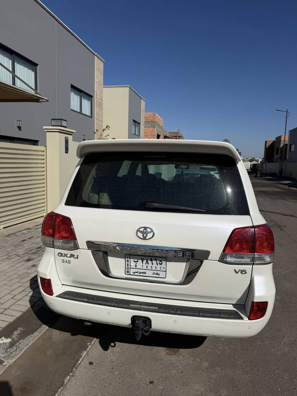 السلام عليكم🤍
 لاندكروزر 2011 GXRI 
مكفوله كفاله عامة ماعدا شخط صغير بالباب خلف السائق السياره فول مانقصها اي شي
 ماشيه 215 
السعر 33$ وبيها مجال بسيط
للاستفسار ***********

