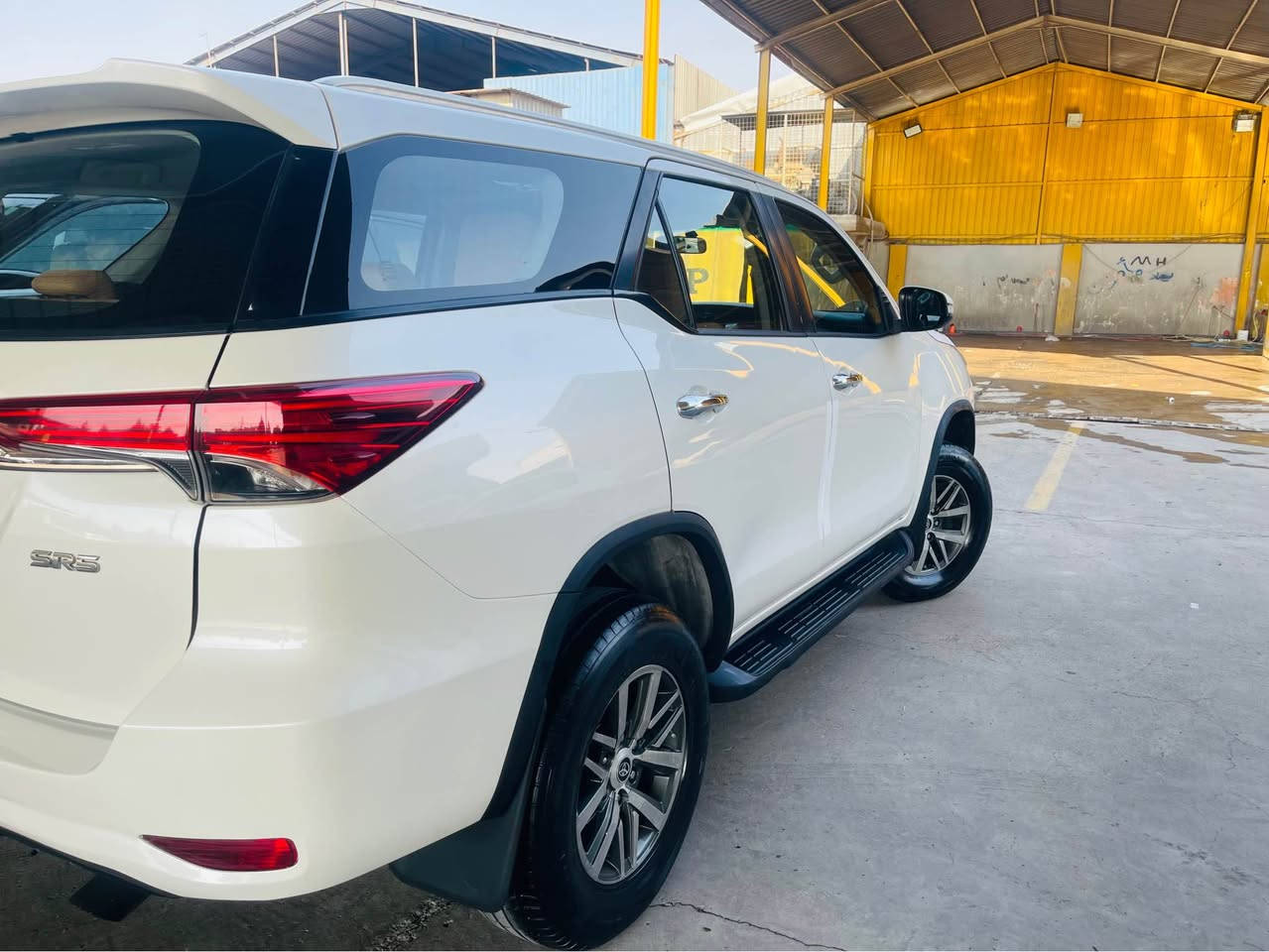 ‏  📦 Fortuner 2020
تۆیۆتا فرۆچنەر 2020 
خلیجی سفری شەریکەی هه ولير
مواسەفات:-
🔹- دەبڵ ئەکسل ٤*٤.
🔹- ٣ ڕیز کوشن. 
🔹- تەبریت مەرکەزی. 
🔹- ناو قەیسی. 
🔹- گێچ ئەلیکترۆنی. 
🔹- سوکان ڤۆلیۆم. 
🔹- تەحدید سورعە. 
🔹- ئاوێنە کارەبایی. 
🔹- کامێرای پشته وه
🔹- حاسەی بیلادی. 
🔹- سیستەمی ECO و Power Mode. 
🔹- گێڕ ئۆتۆماتیک + عادی. 
🔹- سويچ كونترؤل
-🔹 ده رگاي سايق بوياغه بي محجون + بونيد روبعه ك صبغ به ٢ پارچه ده فرؤشم
، سەنەوی تازەیە ، بە ناوی خۆمەوەیە ،گێڕو مەکینەو ده بل اكسل به شه رت برغي نه كرايته وه بەشەرت
سعرى ٢٢٩ سعر بلاش$ 💵 مجاله كي به سيت
♦️ژ.م***********
شوێن:هه ولير
تويتا فورنتينه ر ٢٠٢٠ زيرو اربيل مسافات srs 
دبل اكسل 4*4 محرك كير مكفولات برغي ما مفتوع سياره باب سايق به خ بنيد روبع صبغ ابيع قتعتين
مسافات فول بدون سلايد أربيل, العراق
