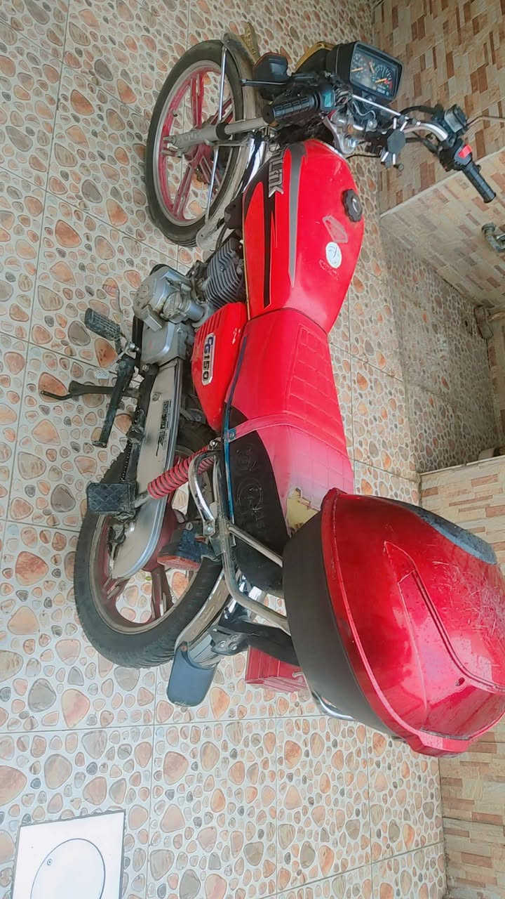 ماطور للبيع سافين موديل 22مكينه كبس شرط منفيس بيه كلشي شرط سعر 500 وبيه مجال حك جيك   مكاني اربيل حي عسكري *********** بيه واتساب
