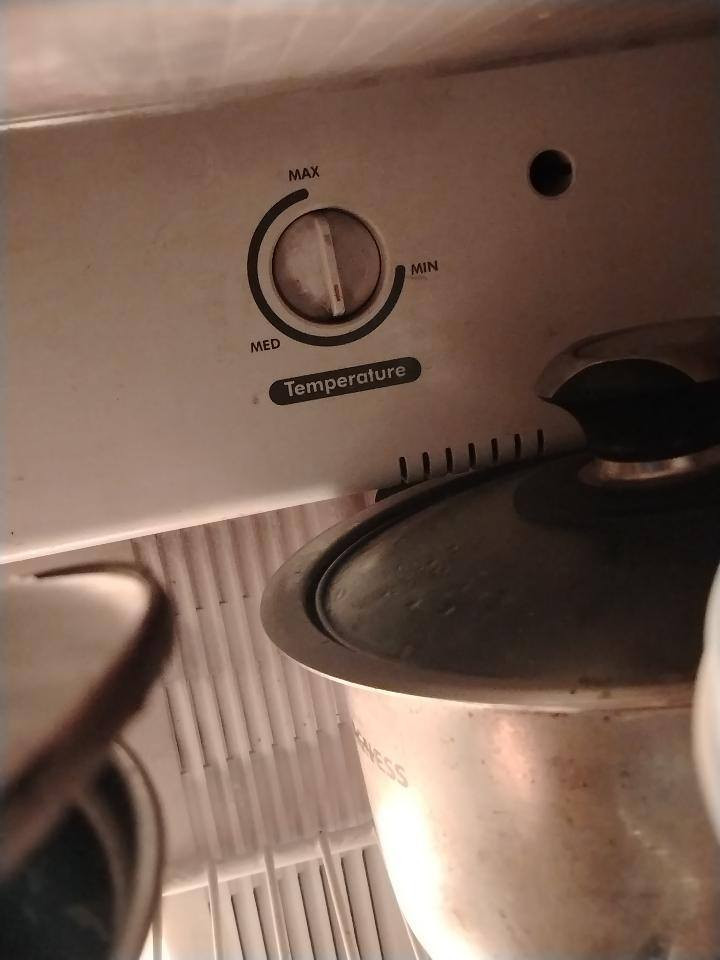 سلام عليكم ورحمة الله وبركاته ثلاجة بخاخ نوع White-Westinghouse
بحالة جيدة للبيع ✅ السعر 300 وبيها مجال تواصل خاص


**إذا كنت صاحب هذا الإعلان وتريد حذفه لأي سبب، رجاءا أرسل رسالة إلى الدعم الفني**