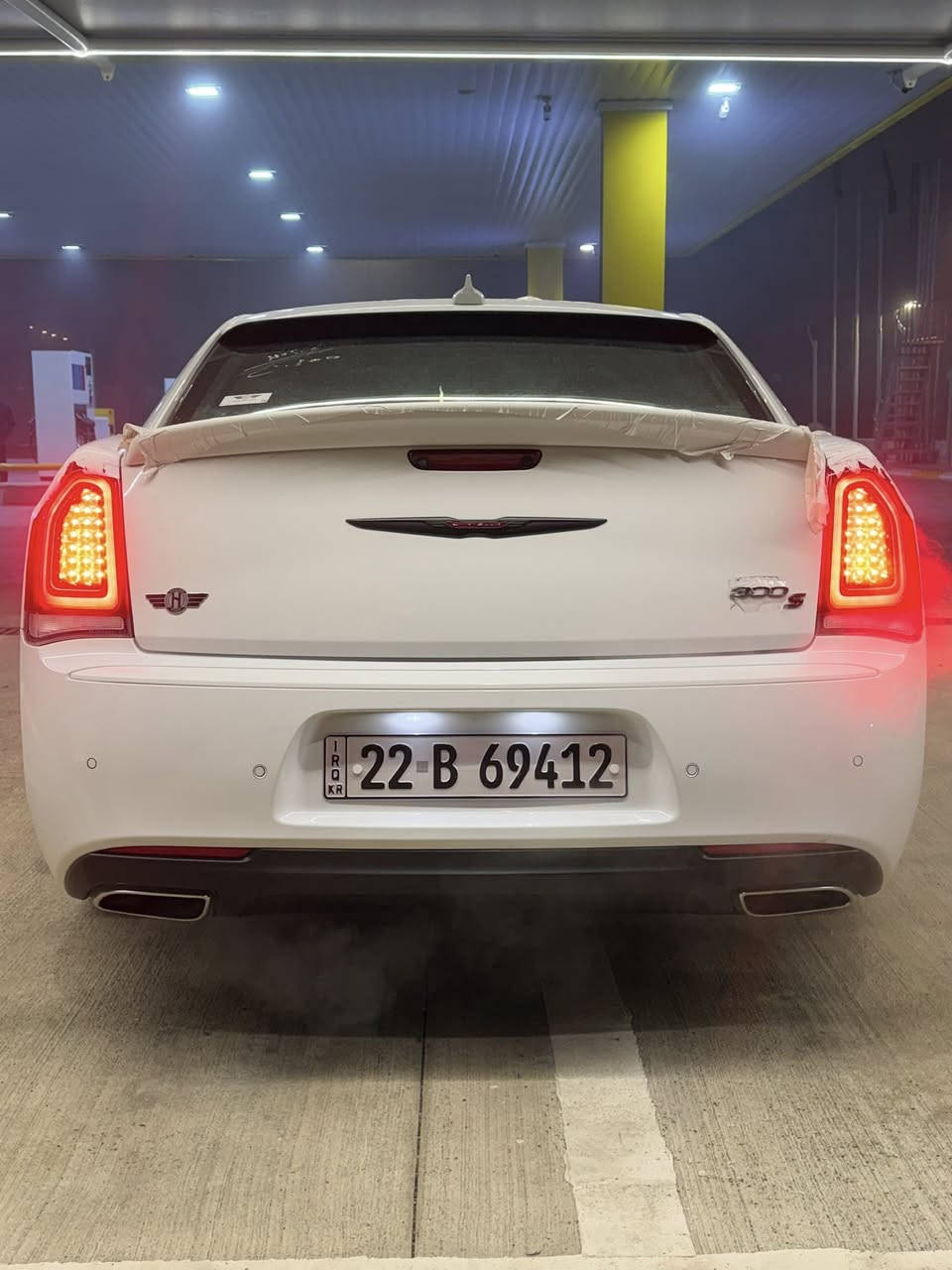 سلام عليكم
كلايسلر 300S
2020
كلين تايتل 
ماشيه 45.000
رادار امامي 
نقطه عمياء
داخل احمر
برده خلفيه بلادي
2كشن ⚡️ كهرباء 
كشن خزن 
ستيرن كهرباء +هيتر
كشنات تدفئه وتبريد امامي خلفي 
ترحيب عند دخول 
٦ حساسات أماميه بلادي
٦ حساسات خلفيه بلادي
سقف بانوراما 
تشغيل عن بعد 
شاشه كبيره
عداد 260 خليجي 
ويل حجم 20
سماعات الباين 
لايت متحرك عدسه 
فول LED
كفاله عامه من كلشي بشرط لفحص سياره بسمي هزه وبرادجديد 
***********
