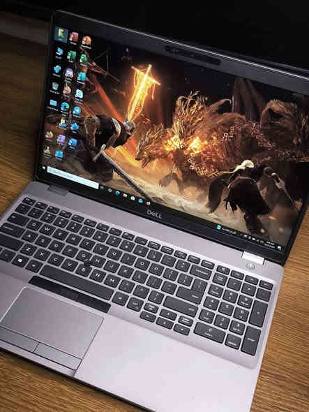 💻 Dell Precision 3551 – محطة عمل هندسية احترافية
✨ أداء عالي وثبات ممتاز للمهندسين، المصممين، والبرامج الثقيلة ✨

📦 المواصفات الكاملة:

⚙️ المعالج (CPU):
Intel Core i7 — الجيل العاشر — فئة H (مخصص للأداء العالي)

💾 الذاكرة العشوائية (RAM):
16GB DDR4 — مناسب جداً للريندر، السوليد ووركس، الأوتوكاد، والبرامج الهندسية

💽 التخزين (SSD):
512GB SSD سريع — قابل للتوسعة

🎮 كرت الشاشة (GPU):
NVIDIA Quadro P620 – 4GB
✔ مخصص للبرامج الهندسية والتصميم الاحترافي
✔ أداء ممتاز في Autodesk / SolidWorks / Revit / Creo / Blender

📺 الشاشة:
15.6" FHD — ألوان واضحة ودقة ممتازة

⌨️ الكيبورد: عربي + إنكليزي
⚖️

---

🎁 الملحقات المرفقة:
شاحن أصلي + حقيبة + ماوس

🔒 الضمانات:
✅ ضمان فحص عند الاستلام
🔁 ضمان استبدال لمدة 10 أيام

💰 السعر: 625,000 دينار فقط

📞 للحجز والاستفسار: *********** بغداد
