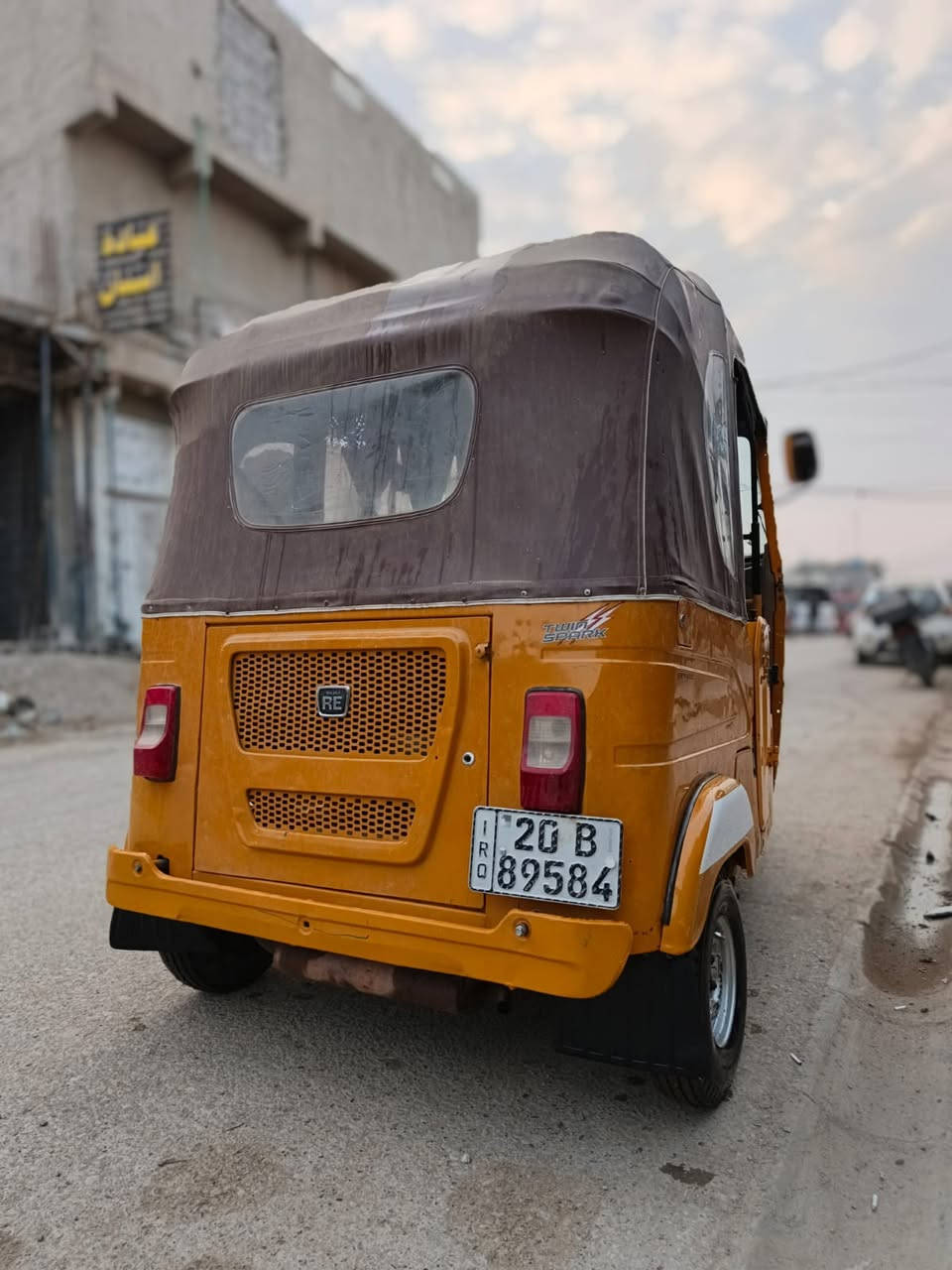 السلام عليكم تكتك للبيع موديل ٢١ رقم ديالى تحويل ثاني يوم تكتك كامله من كلشي مابيها اي نقص السعر ٧٨٠٠ وبيها مجال المكان ديالى الخالص هبهب للاستفسار ***********
