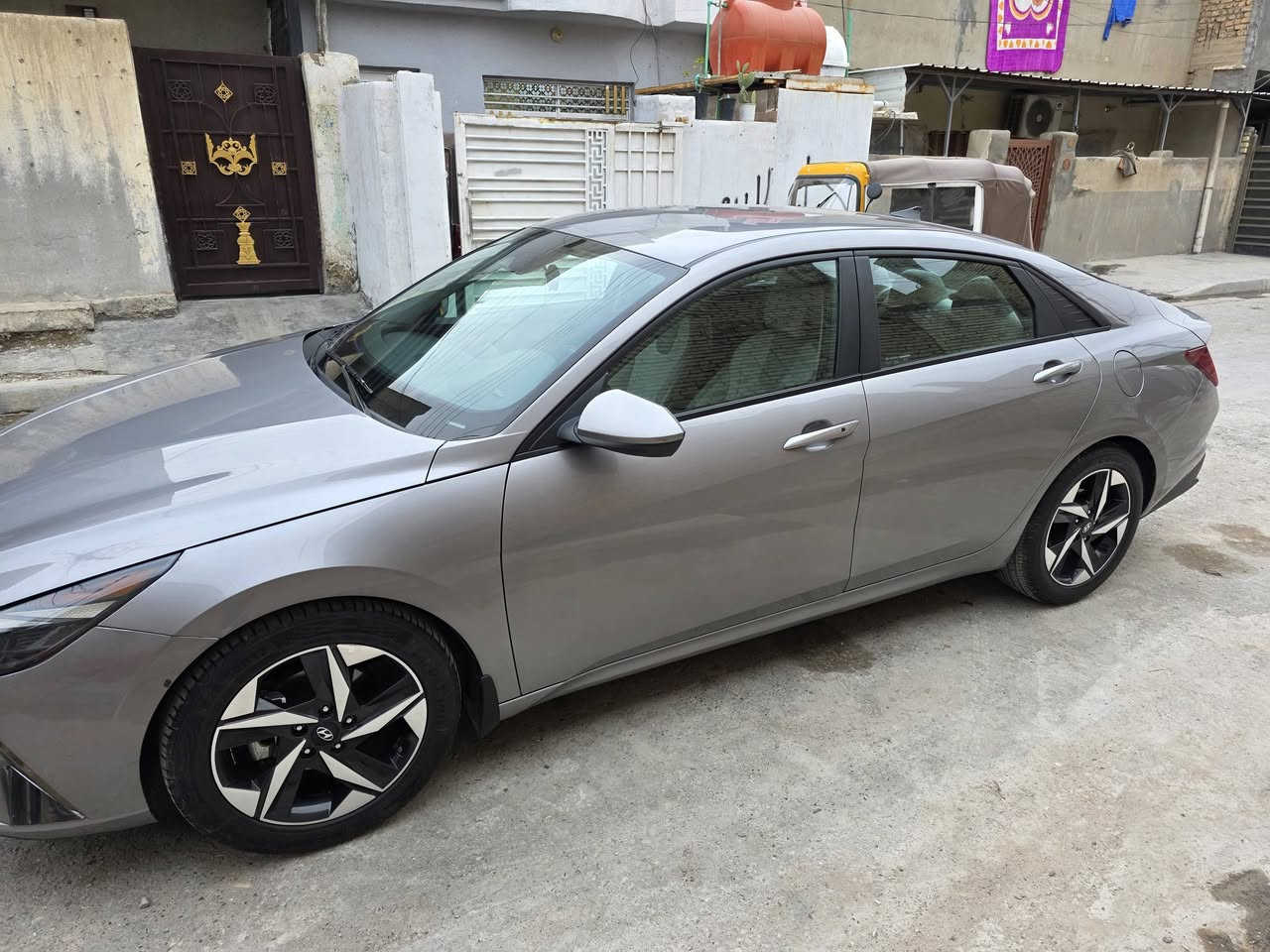 النترا موديل 2023 وارد امريكي
رقم بغداد
السياره مكفوله كفاله عامه الحادث شبر بل بنيد ما مصلحه 
مواصفات السيارة 
 فوووووول ماعدى الفتحه
ماشيه 49
السعر 178 بيه مجال قليل
الاتصال ***********
