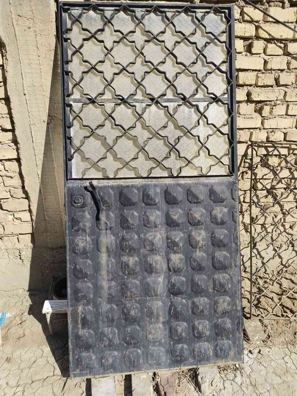 السلام عليكم.... بيبان حديد عدد 2 وشباج حديد للبيع... سعر الباب 75...سعر الشباج 50....أمانة الله ورسوله الحديد ثقيل وليس خفيف.... مكلف بالنشر.. للاستفسار الاتصال على الرقم ***********
