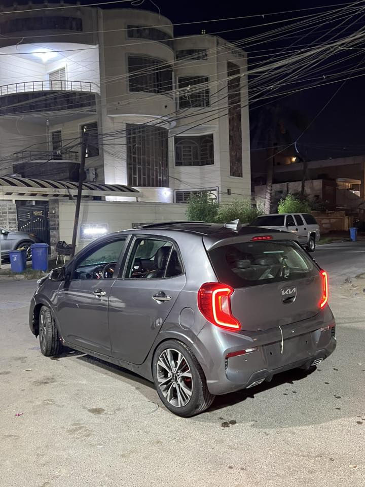 السلام عليكم 
بيكانتو موديل 2022 بعدها فحص موقت 
تترقم جميع المحافظات 
فول مواصفات GT Line 
فتحه
بصمه + بصمه ابواب و صندوق 
شاشة كبيره اصليه تدعم كاربلاي 
داخل جلد احمر بلادي 
رادار امامي و خلفي و مانع تصادم
مري شفط 
يدات + ترايش نيكل 
لايتات + بكلايتات LED عدسات تختلف عن العاديه
السياره بيه حادث جاملغ خلفي و تصلح صار بيها قطع صبغ 
ماشيه 15 الف كيلو 
بجم كبس 
كير محرك تبريد ايرباك صدر كله كفاله 
***********
