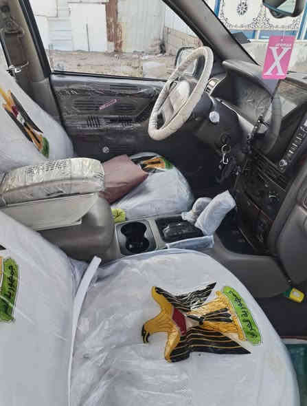 السلام عليكم جيب شيروكي سعر 55 وبيه مجال موديل  2000 السياره مصبوغه عوزهه بوليش ضربتهه خفيفه بس من فوك السياره نضيفه صدرهه 75بالميه السياره فول فتحه وحساسات السياره باسمي رقم كركوك دولي انكليزي مشروع وطني عوزهه ترتيبات قليله  مكاني بغداد رقم*********** مامتوجد عله فيس
