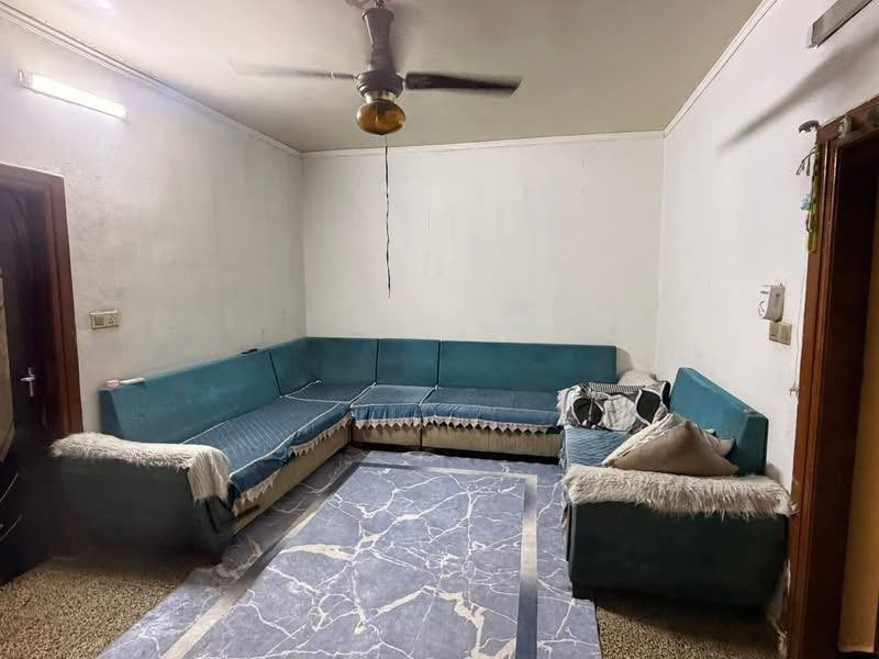 🏠 / دار للبيع مساحه ٣٠٠ م طابو صرف ركن 

               واجهه ١٠ م / نزال ٣٠ م

🧱  بناء نظيف جداً

الطابق الاول / مطبخ . أستقبال . هول . غرفه . مجمع صحيات . كراج 

الطابق الثاني / غرفتين . هول 

🌎 الموقع / الكرامه خلف مطعم وكافيه تاج محل ( بابانو سابقآ )

للأستفسار أكثر مراجعة مكتب 
بشار للعقار والمقاولات شارع ٦٠ بداية شارع الحسينية 

*********** 

***********
