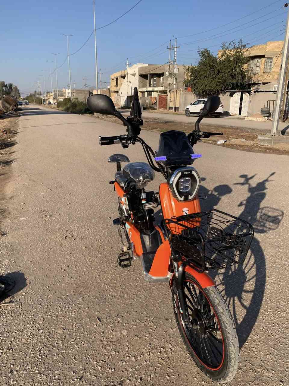 السلام عليكم 
لبيع نضاف حيل الحمره 5 بطاريات سرعه 60 حقيقي نمر 4ملف 1000 كارت سويجين بلوتوث سعرها 300 وبيها مجال 
البرتقاليه 4 بطاريات نضاف حيل سعرها 300 وبيها مجال ***********
