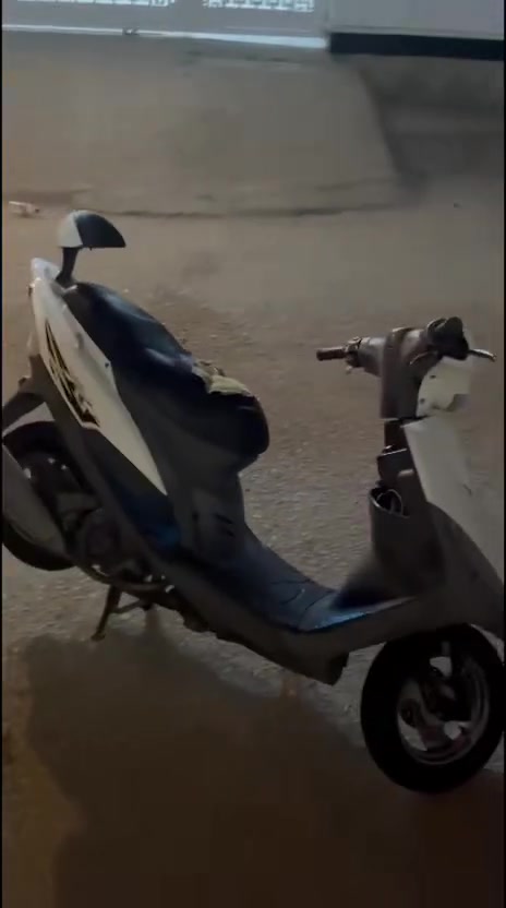 سلام عليكم دراجه ماكس عدله للبيع دراجه خير من الله نضيفه برغي ما ناقص بيها ودراجه بلادي مكاني الحله مركز وهذا رقمي ***********
