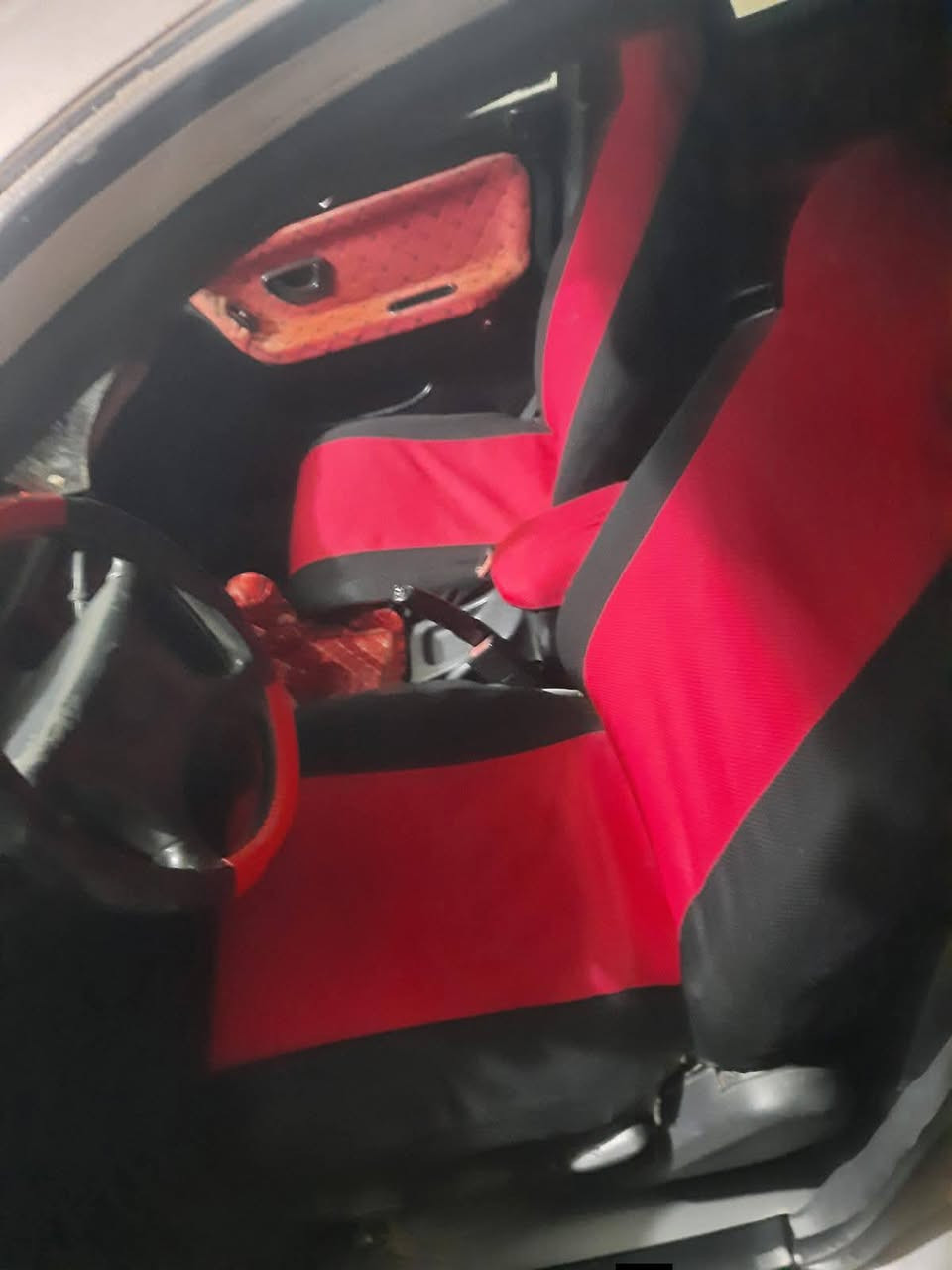 سوناتا 2/ 93 للبيع گير ومكينه مكفوله وصدر خلفي وامامي نضيف گير عادي ومحرك 2000 جديد حاويه قبل شهر شاده سنويه نهاية 27رقم . ديالى السعر46 بيها مجال قليل المكان ديالى الخالص. هـ  ***********
