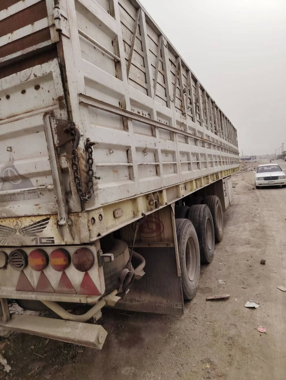 السلام عليكم
عربانه فصال محلي شغل بغداد الجرف 
شاصي حدادي 16 دناكير 14 طول 12اونص
***********
