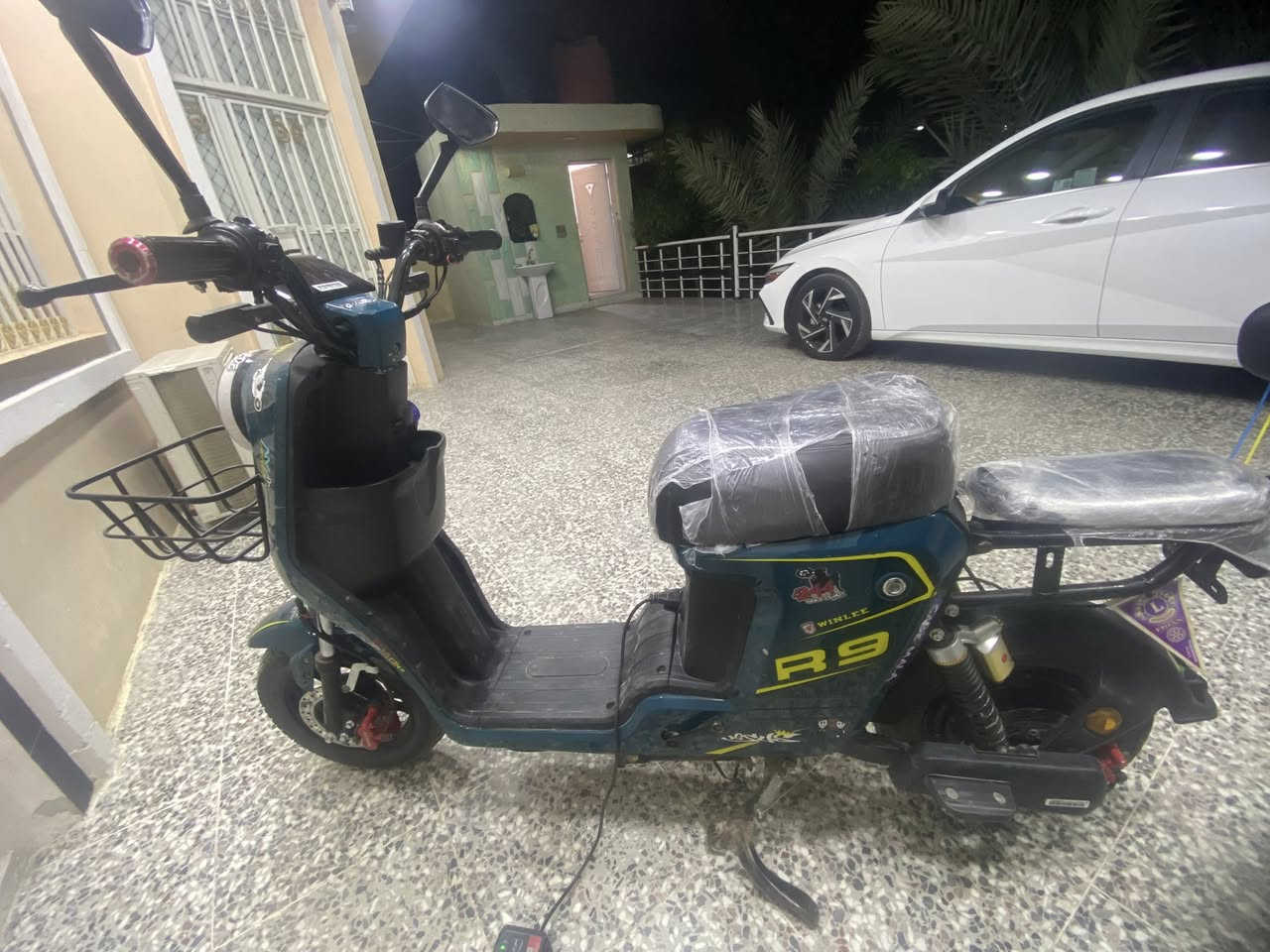 دراجه شحن R9 دراجه نضيفه اي عطل مابيه موديل 25. ماشيه قليل كلش عنوان بغداد جسر ديالى السعر 350 راسلني وسهله     ً. ***********
