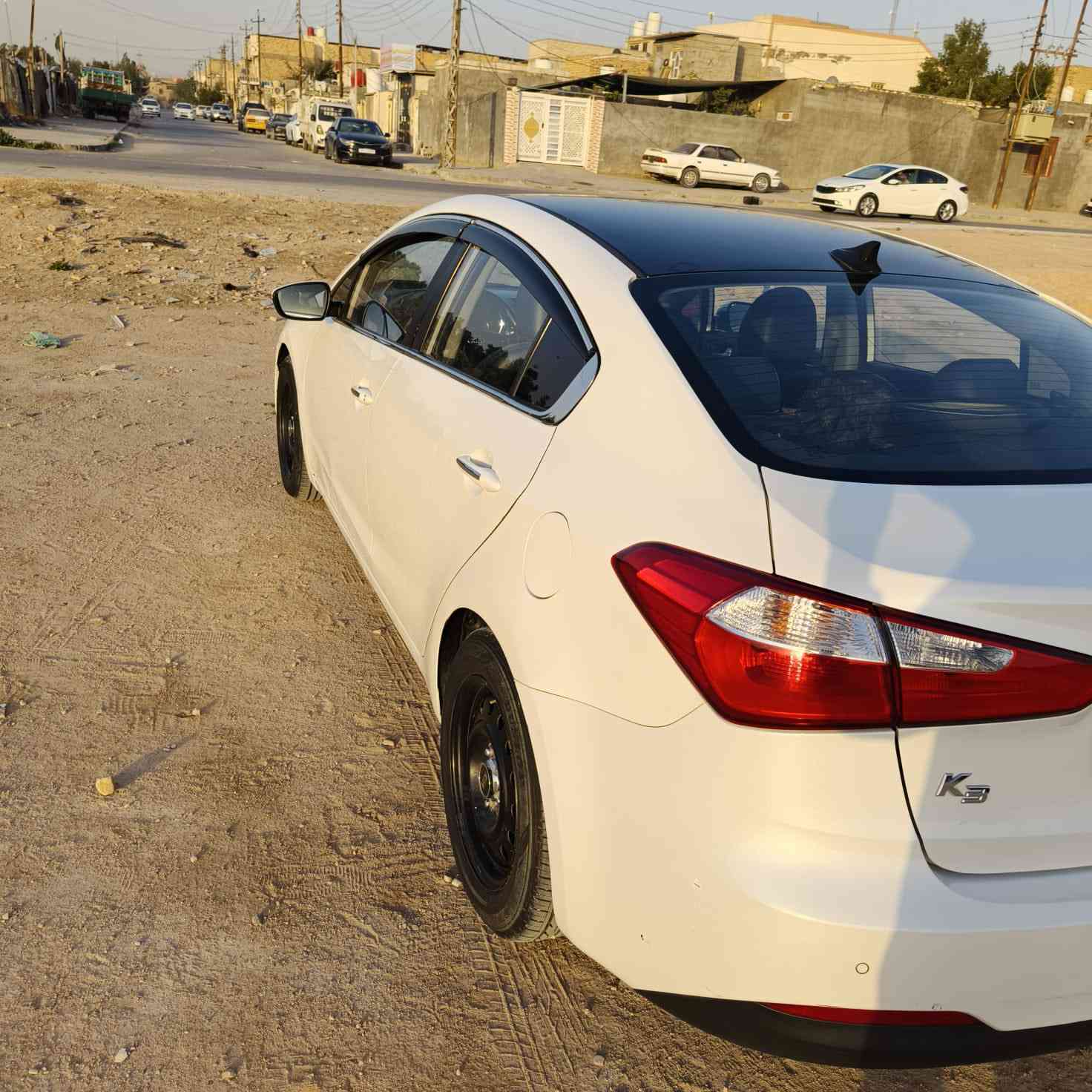 السلام عليكم السلام عليكم
الاول مره اقره منشور عدل 
1_سياره ادوات ادوات ادوات
2_سياره سيراتو جديده مديل 15
3_كهربايئه كله شغال 
4_مكينه كير حداديه مكفوله 
_ تبريد ثلج ثلج 
5_تخم تاير جديد كشنات تتفه جدده
6_سياره رقمه اربيل 
—كصه جنطه كصه جنطه
__سعرهـ 51 وبيه مجال 
مكاني النجف
 رقم موبايل

‭0778 249 5901‬
