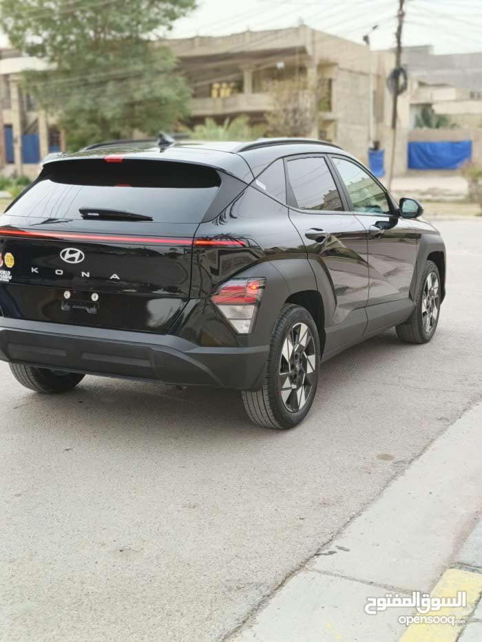 كونا 2025 رقم بغداد ترقيم جديد
بدون ايرباك بدون تبديل ليبل واحد شاصي لغد كفالة 100% 
موصفات sel plus 
بدون شخوط او رصعات او بارد 
سيارة جديدة جداً 
***********
سعر مناسب جداً
