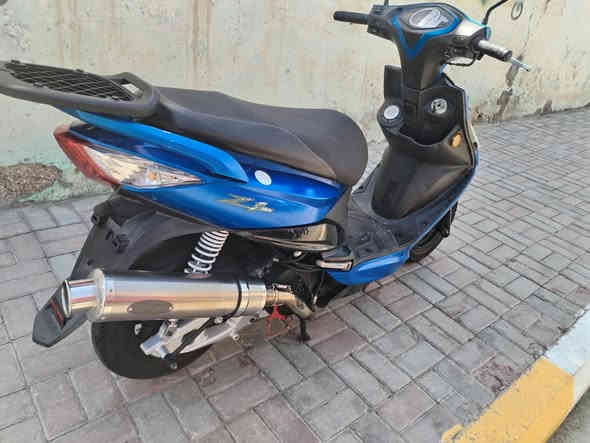 ياألله السلام عليكم سايم نحله ياباني محرك 150 دبلين مال رنبه يعني جديد الوك كله شغل مابي ينقص يجي بدون أوراق السعر ١١٥٠ وبي مجال قليل رقمي ***********
