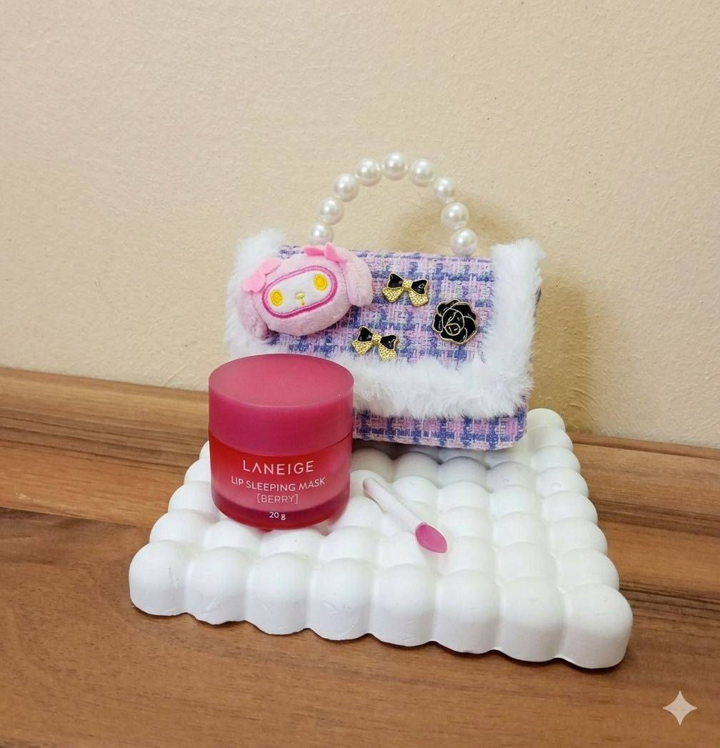 عرض تحطيم الاسعار معا كل جنطه تحصلين هديه مرطب شفه من لانج المشهور الكوري ❤️😍
عرض لفتره محدوده ويخلص 

✨ أحلى شنط بنات وصلت عدنا ✨🎀

دلّلي بنيّتچ بشنطة ميني تجنن 💕
قماش أنيق ولمسة فرو ناعمة
ويد لؤلؤ تخليها مثل الأميرات 👑

ألوانها حلوة ومتوفرة (وردي، أزرق، بنفسجي، بيج)
خفيفة وعملية وتناسب الطلعات والمناسبات 🎉

الكمية محدودة 🔥
للحجز راسلونا خاص �

السعر/15 الف ❤️😍

توصيل بغداد 4محافظات 6


**إذا كنت صاحب هذا الإعلان وتريد حذفه لأي سبب، رجاءا أرسل رسالة إلى الدعم الفني**