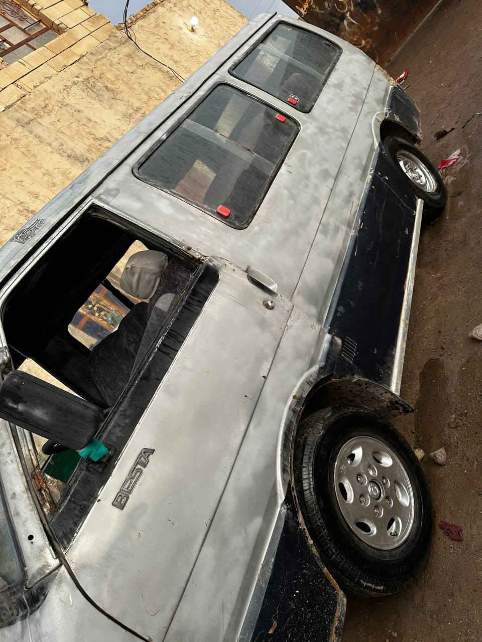 كيه بسته للبيع 94 بدون راعي مكينه 3000 كير اوتماتيك تخم تايرات كهربائيات كلها شغاله ومناسبه سياره ***********
