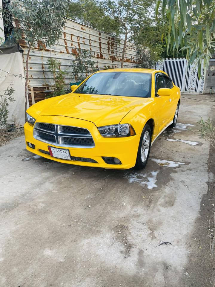 سلام عليكم شارجر 2012مرمز 2013 الرقم بصره اجره مصفره هيئه السعر 105 وبيه مجال بصيط الضربه بجم جيهت العبري وبيه ضربه من الخلف الجاملغات الخلفيه بيهن تعمير مكان السياره ناصريه سوق الشيوخ الطار رقم التلفون ***********
