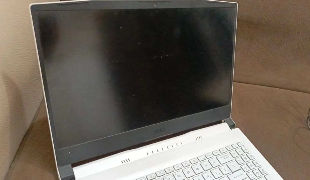 Msi sword 15 مستعمل مطور ci7 ، Rtx3050ti ،الحجم 15.6

Msi sword 15 A11ud
Ci7 11th H
RAM 32GB
RTX 3050TI
Hard 512SSD +1000HHD
15.6 FHD
144Hz

السعر مليون و100 مع التوصيل


**إذا كنت صاحب هذا الإعلان وتريد حذفه لأي سبب، رجاءا أرسل رسالة إلى الدعم الفني**