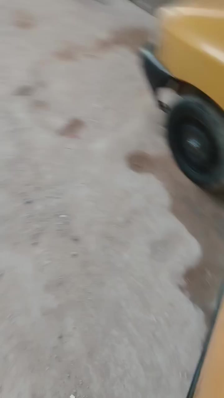 سايبه للبيع في كربلاء موديل ٢٠١٣ مكفوله عشائرين سعره ١٢ وبيه مجال للشراي سنويه عضم عاجل رقم الهاتف ***********
