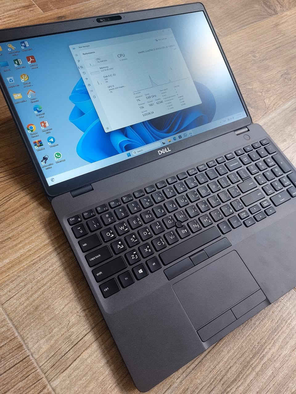 لابتوب    Dell Latitude 5500 Ci5 8th 
بمواصفات مناسبه للبرامج  المكتبية  والحسابية والتصفح والأمن السيبراني  .
بسعر 240 الف دينار عراقي 
Cpu Ci5-8365U    جيل ثامن 
Hard 256GB nvme قابل للتطوير 
Ram 8gb ddr4         قابل للتطوير 
15.6 screen 1920x1080 FHD
Back-light Ar-En ضوئي 
Charger dell شاحن اصلي 
يمكن للزبون فحص اللابتوب وتشغيله والتأكد من المواصفات قبل الاستلام  اللابتوب.
نسبة النظافة 95%
ضمان لمدة خمسة أيام للفحص في حالة وجود خلل مصنعي تستبدل بنفس الموديل حصرا 
عنوان المكتب بغداد شارع الصناعة مجمع الرياش مكتب اليسر للتواصل والحجز ***********
