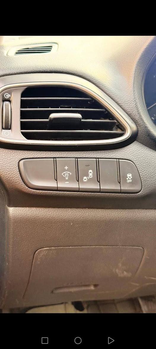 سلام عليكم النتره جيتي هاج باك  موديل 2018وارد امريكي حادثة بنيد وبل عراقي جنطه وجاملق خلفي
مكينه 2000جي ديأي كيري مكينه خير من الله تبريد تفئه شغاله صدر امامي خلفي كله نضيف  رقم كربلاء صاحبه بل محموديه تحويل ثاني يوم  سعر 88وبيه مجال مكاني بغداد التاجي ***********
