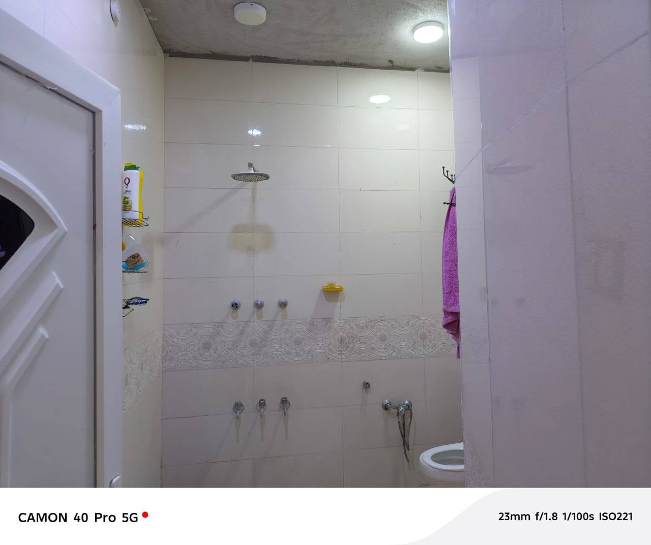 🏡 دار للبيع
📍 الموقع: الزهراء – خلف حديقة المعلم.
📐 المساحة: 200 م² بالسند، وواقع الحال 220 م² أو أكثر.
🏠 مواصفات الدار:
بناء حديث.
طابقان.
4 غرف نوم.
تصميم عملي ومناسب للعائلة.
📞 للاستفسار: *********** (اتصال) *********** (اتصال وواتساب)
