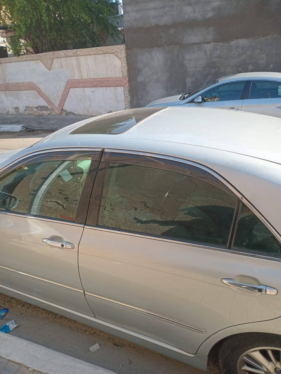 السلام عليكم للبيع شاهينه فووول موصفات ادوات ادوات0كصتين  متومه طبق الاصل سنويه وارقام شاصي مكينه كير جدد حدادته جديده تبريد ثلج تخم تايرات كهربائية كله شغاله سياره جاهزه سعر 35 وبيه مجال قليل مكان سياره بصره قضاء الصادق استفسار اتصل ***********

