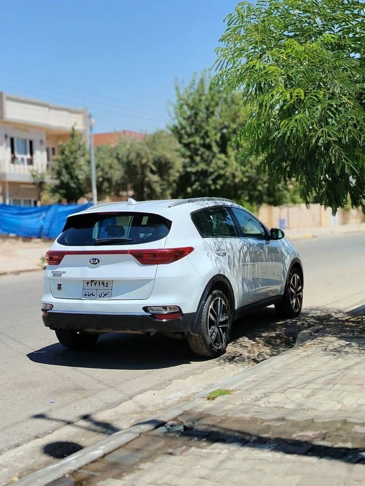 سلام عليكم سبورتج خليجي ضرر فقط جاملغ سكنه بارد خفيف 2021كير ومحرك وحدادية كفالة تخم تاير جديد مال حناي جاهزه الاخير تبريد ثلج تبريد مركزي  بدون دواخل بدون ايرباك كفالة شرط كفالة بدون دواخل كفالة بدون ايرباك كفالة ماشية 82km الف 
 رقم سليمانيه شرط تحويل  
 بيع سريع 192وبيها مجال 
الاتصال *********** 
❤️

مواصفات السيارة 
بني روما 
شاشة تحكم 
استيرن 
حساسات  
تبريد قطعتين 
ويل كروم  
كشنات جلد
داخل لون كركوك, العراق
