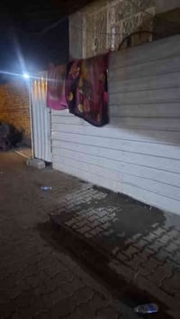 للايجار شقه 50م طابق ارضي معزوله فقط وحده على شارع 60 دوانم قبل سجه 07...